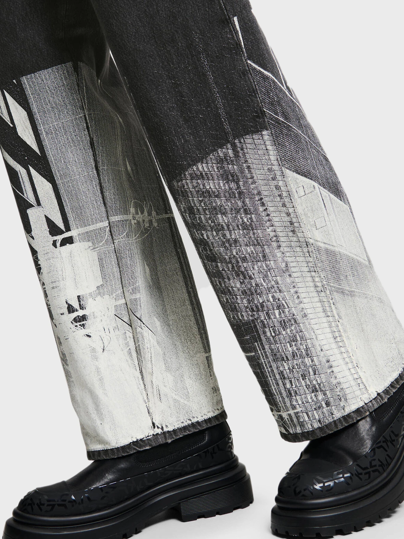 Джинсы Karl Lagerfeld Jeans модель 246D1116 Джинсы Karl Lagerfeld Jeans модель 246D1116 Фото
