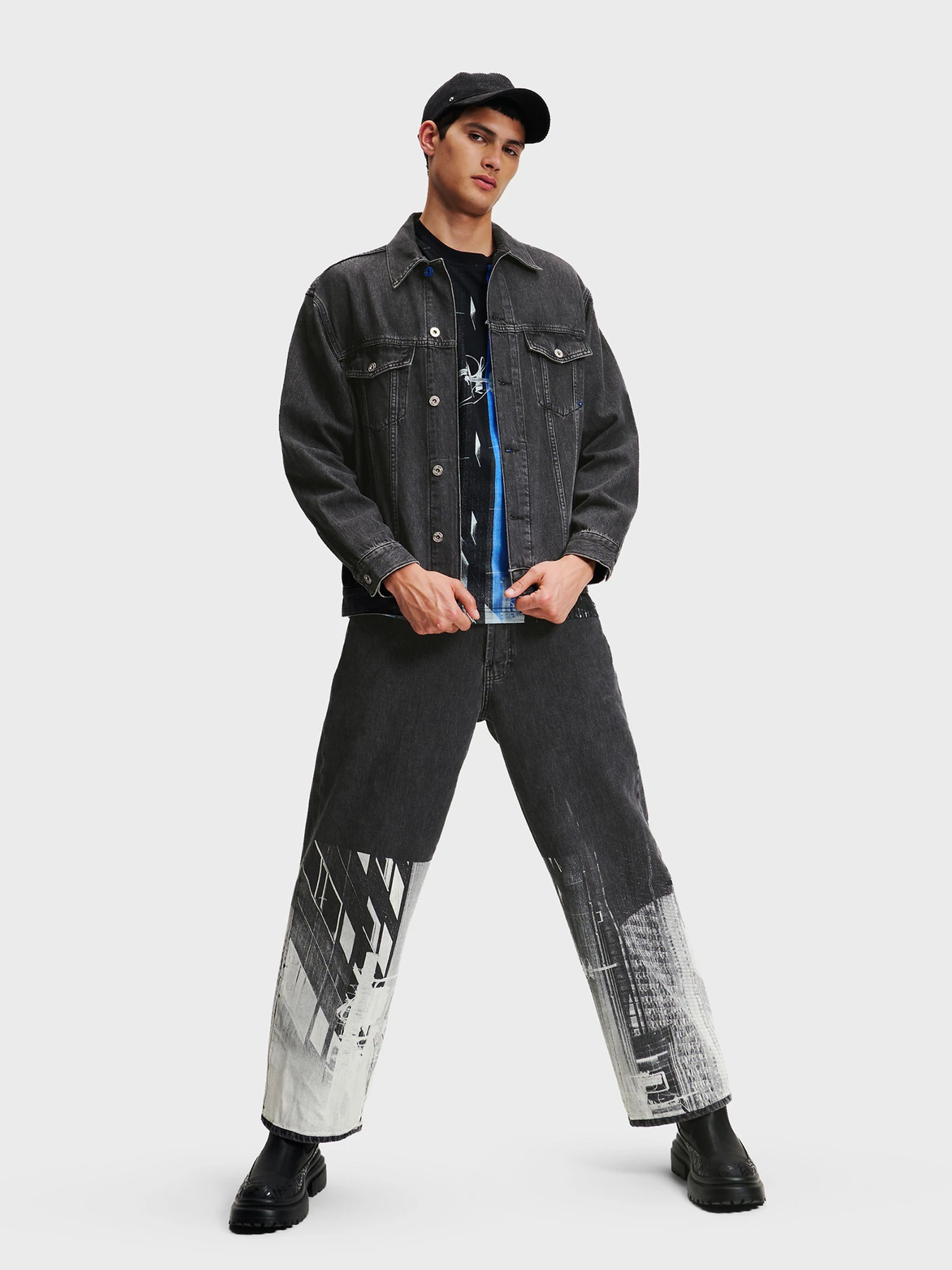 Куртки и дубленки Karl Lagerfeld Jeans модель 246D1401 Куртки и дубленки Karl Lagerfeld Jeans модель 246D1401 Фото