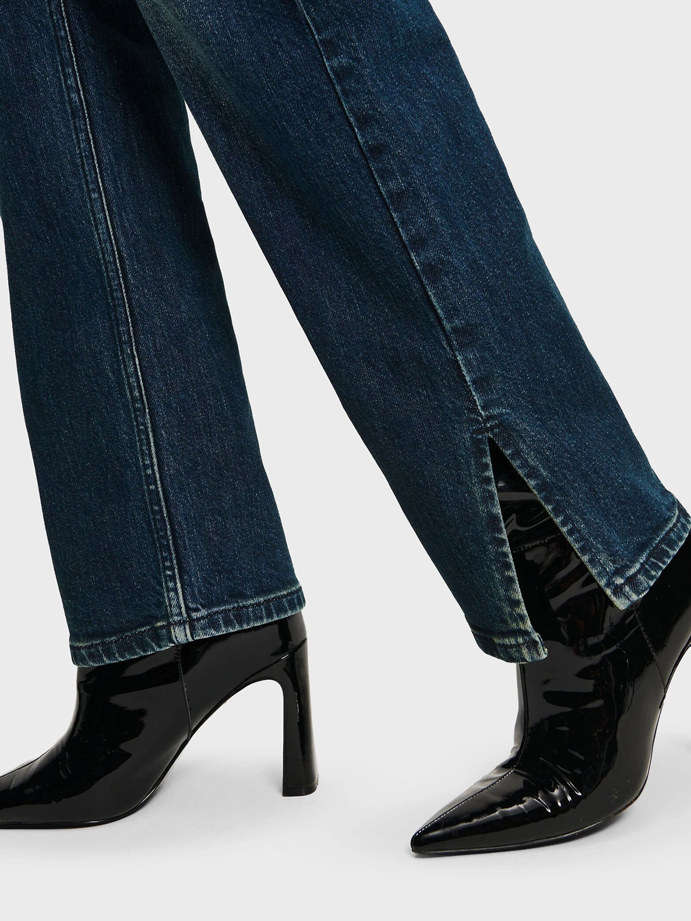 Джинсы Karl Lagerfeld Jeans модель 246J1109 Джинсы Karl Lagerfeld Jeans модель 246J1109 Фото