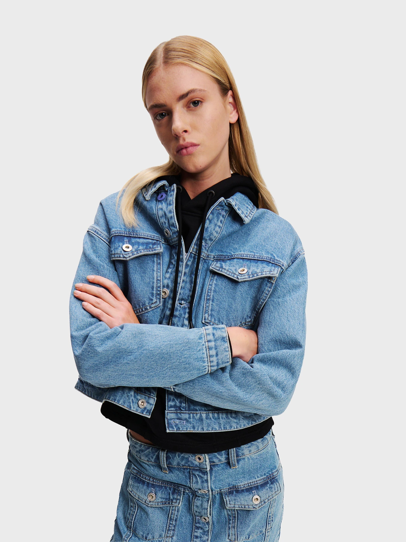 Куртки и дубленки Karl Lagerfeld Jeans модель 246J1400 Фото