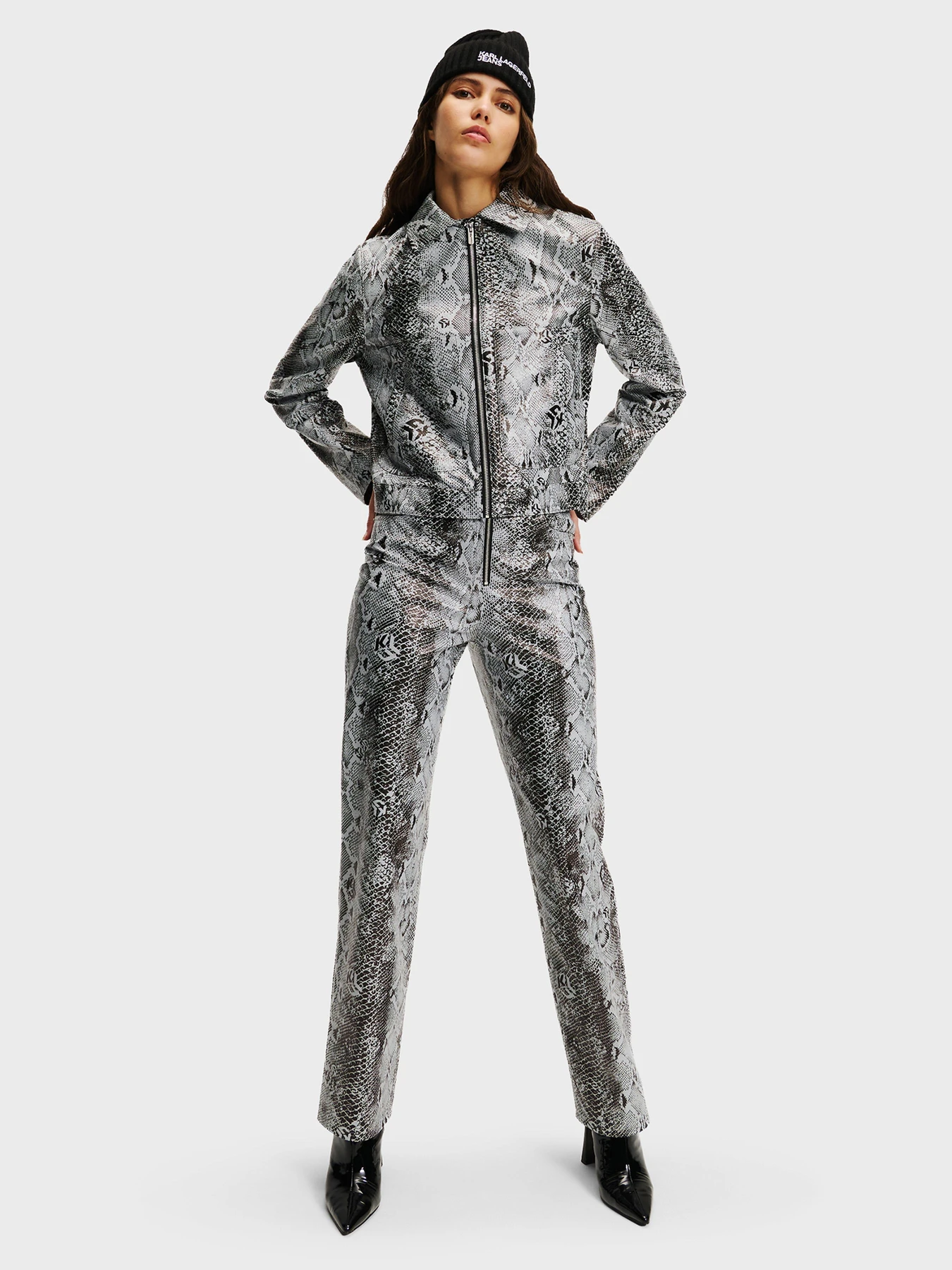 Куртки и дубленки Karl Lagerfeld Jeans модель 246J1402 Фото