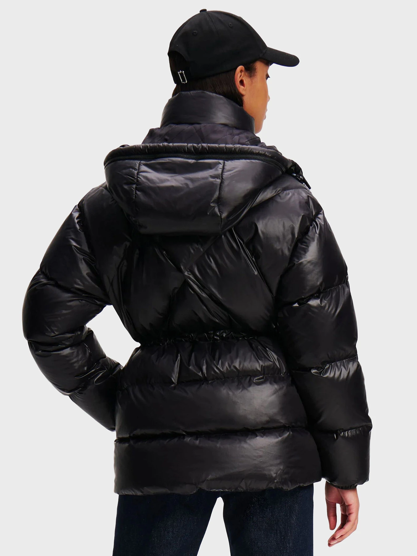 Куртки и дубленки Karl Lagerfeld модель 246W1510 Фото