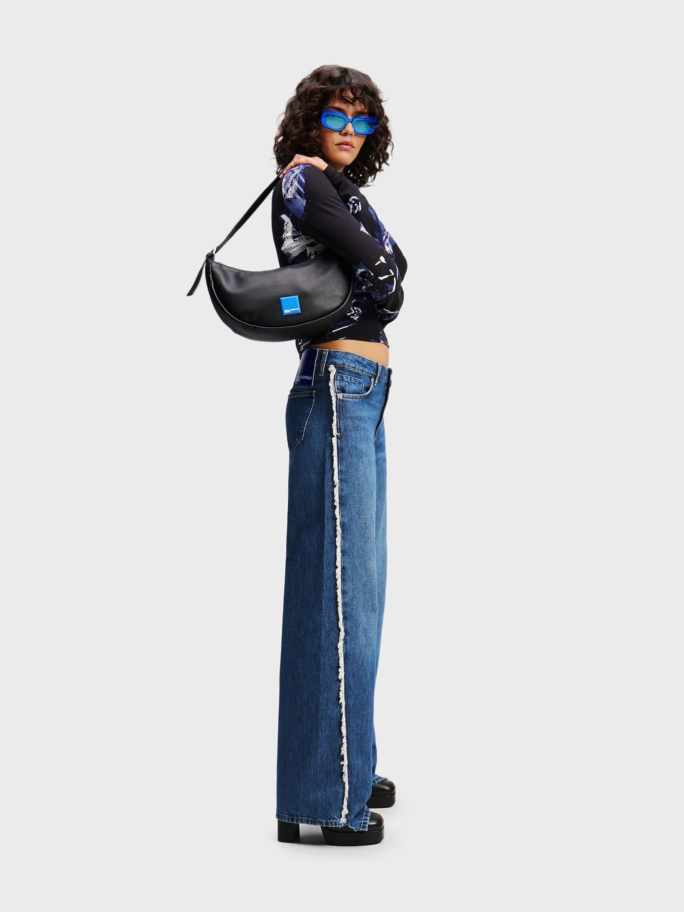 Джинсы Karl Lagerfeld Jeans модель A1W10036 Джинсы Karl Lagerfeld Jeans модель A1W10036 Фото