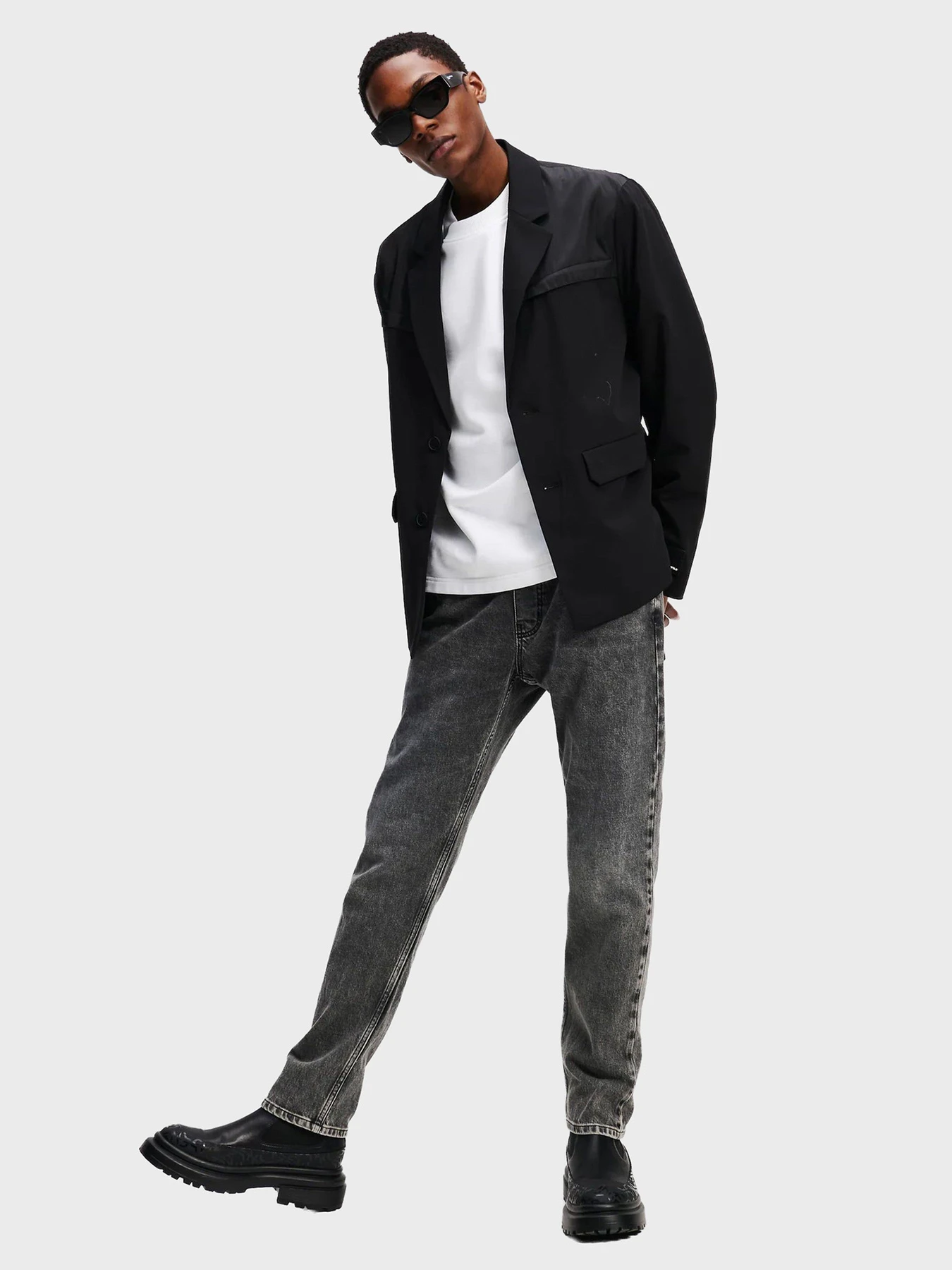 Джинсы Karl Lagerfeld Jeans модель A1M10101 Джинсы Karl Lagerfeld Jeans модель A1M10101 Фото