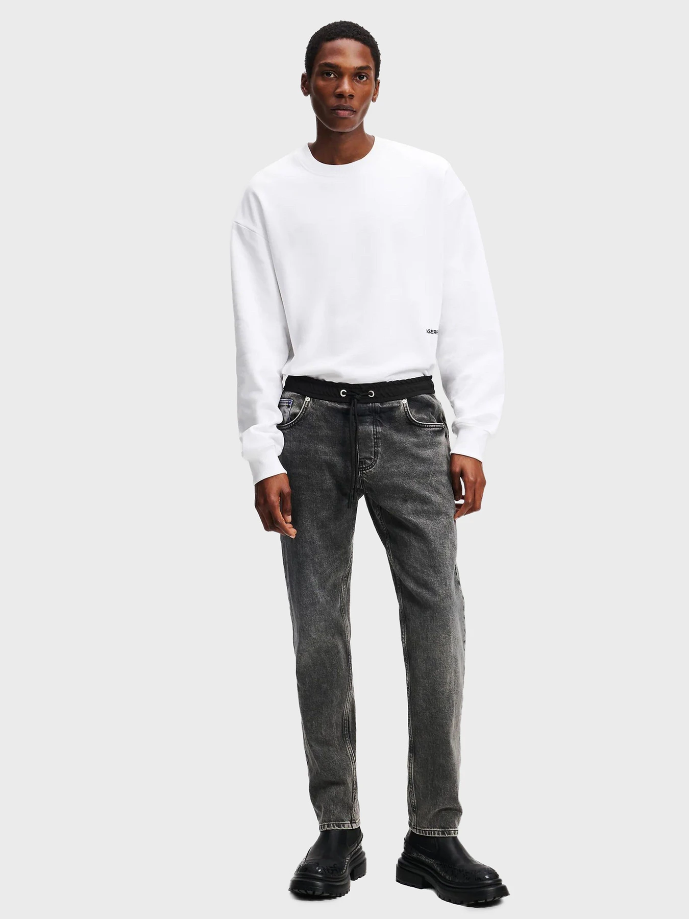 Джинсы Karl Lagerfeld Jeans модель A1M10101 Джинсы Karl Lagerfeld Jeans модель A1M10101 Фото