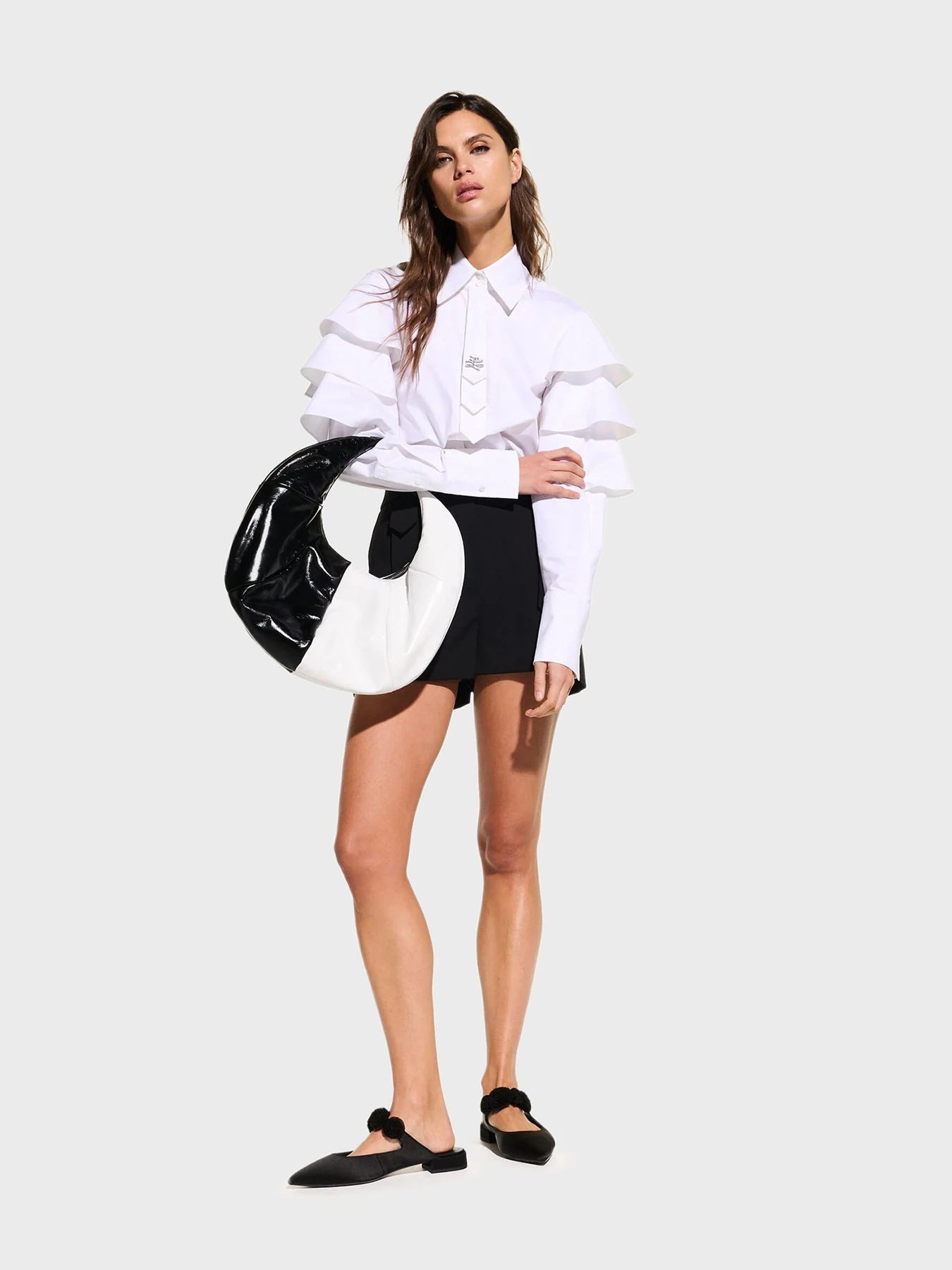 Шорты Karl Lagerfeld модель A2W10145 Фото