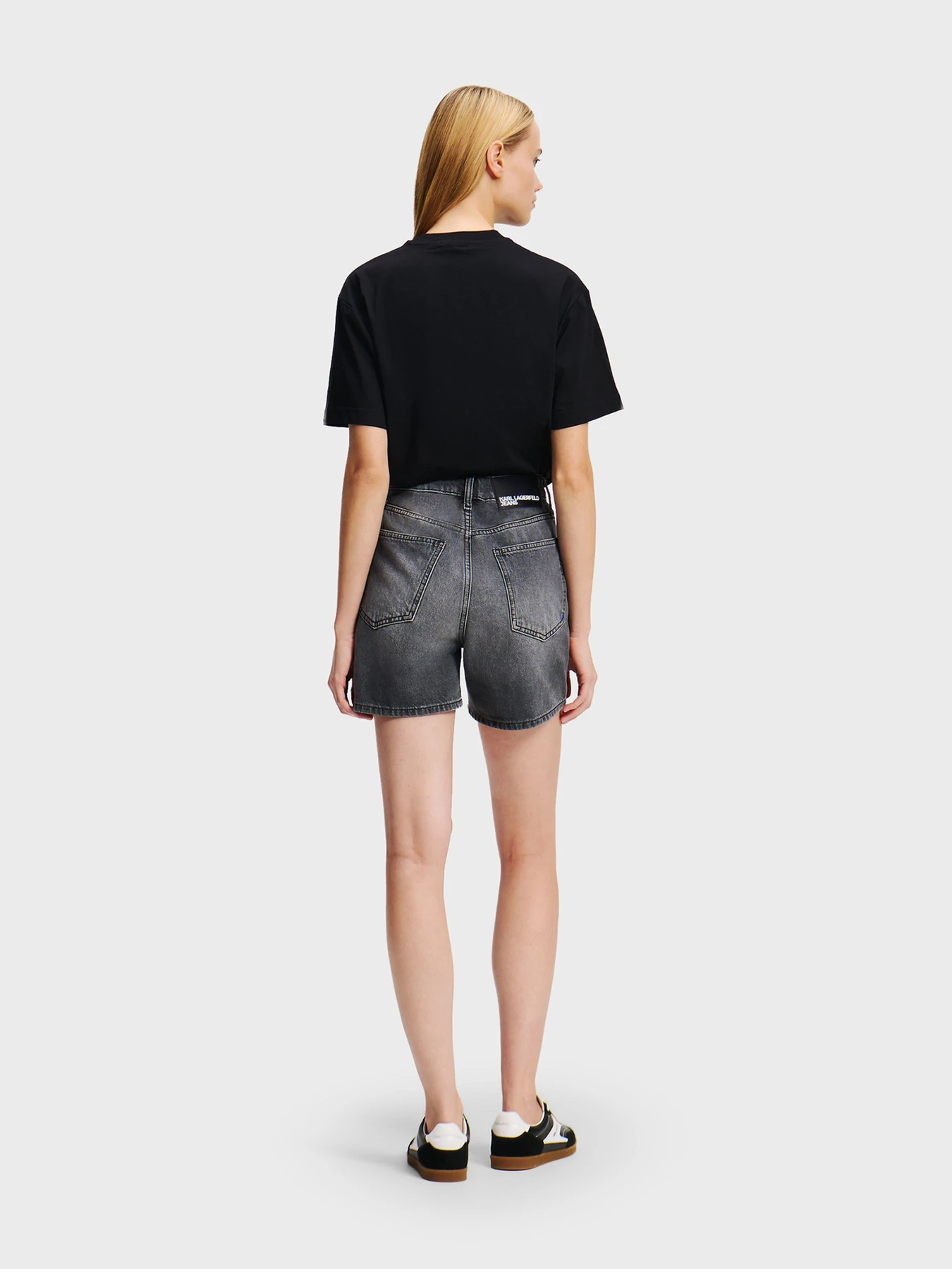 Шорты Karl Lagerfeld Jeans модель A2W10040 Шорты Karl Lagerfeld Jeans модель A2W10040 Фото