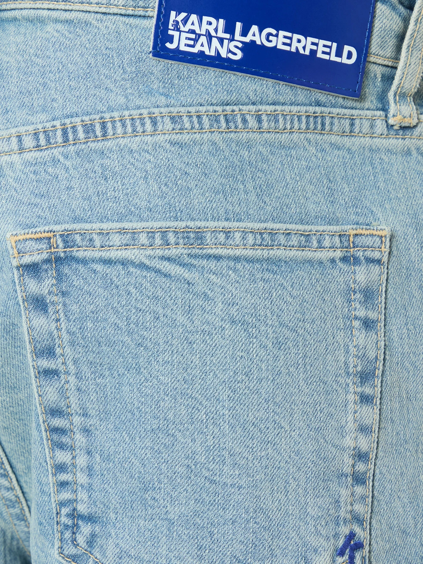 Шорты Karl Lagerfeld Jeans модель A2M10129 Шорты Karl Lagerfeld Jeans модель A2M10129 Фото