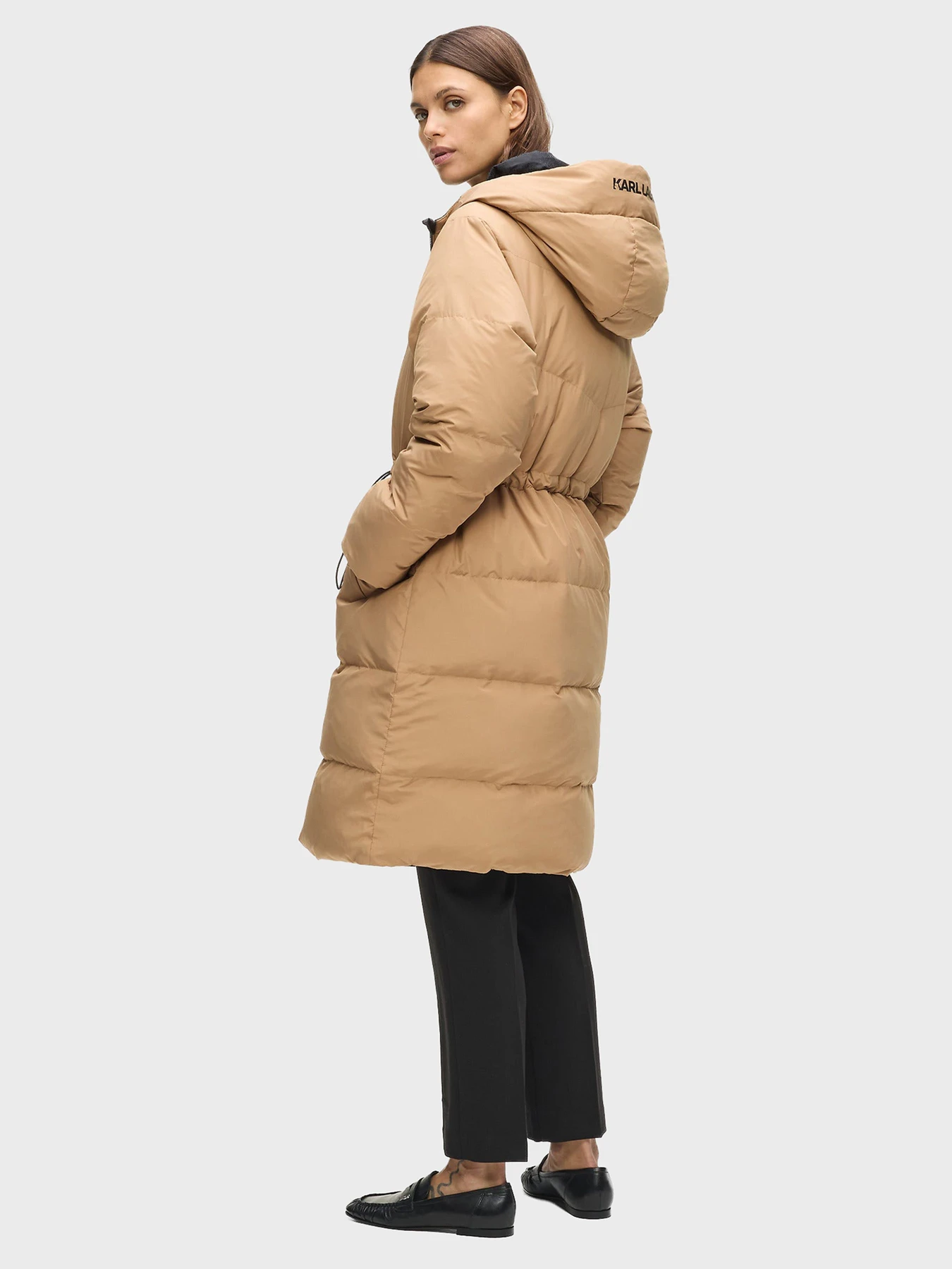 Куртки и дубленки Karl Lagerfeld модель A4W15045 Фото
