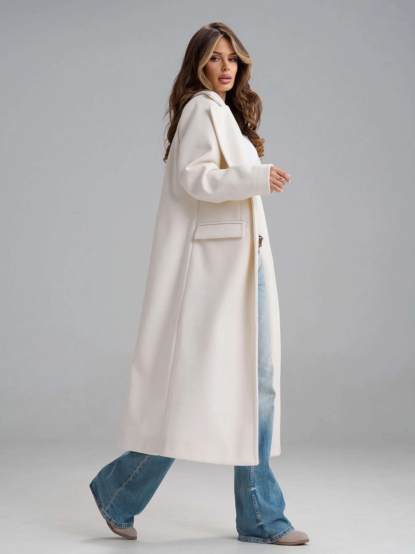 Пальто и плащи ISSA Plus модель 15854_молочный Пальто и плащи ISSA Plus модель 15854_молочный Фото