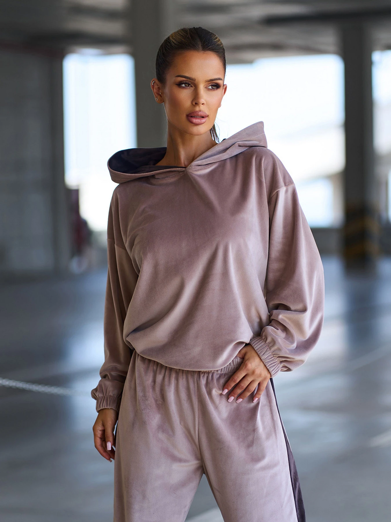 Костюми ISSA Plus модель 15875_бежевый Костюми ISSA Plus модель 15875_бежевый Фото