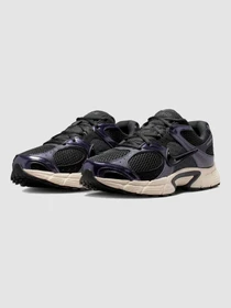 Кроссовки NIKE V5 Rnr модель HJ5228-013 Фото