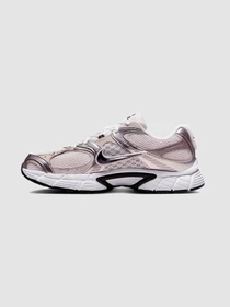 Кроссовки NIKE V5 Rnr модель HJ5228-104 Фото