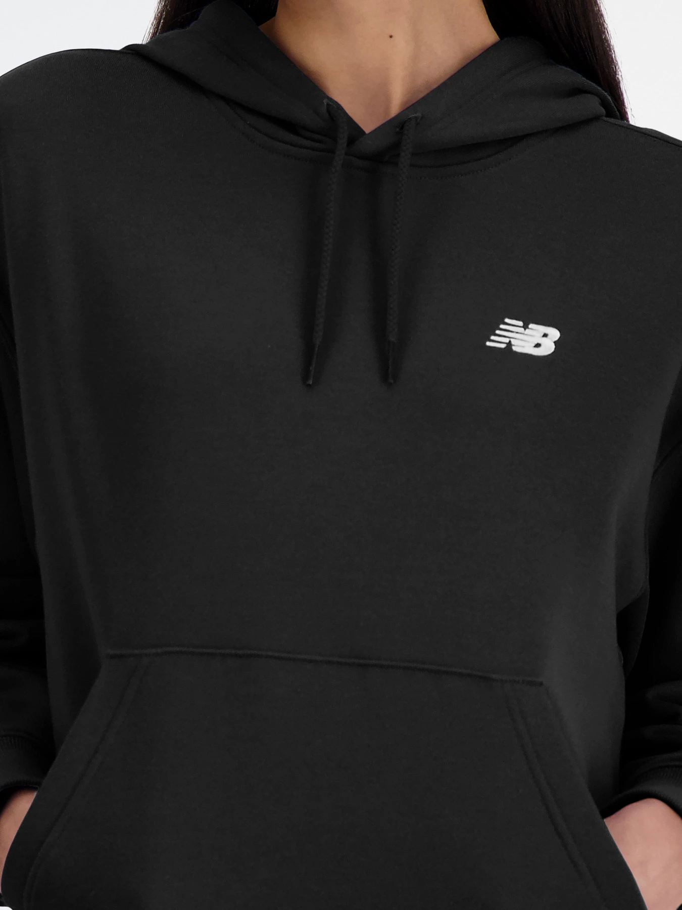 Худи и свитшоты New Balance Essentials Fleece модель WT41510BK Фото