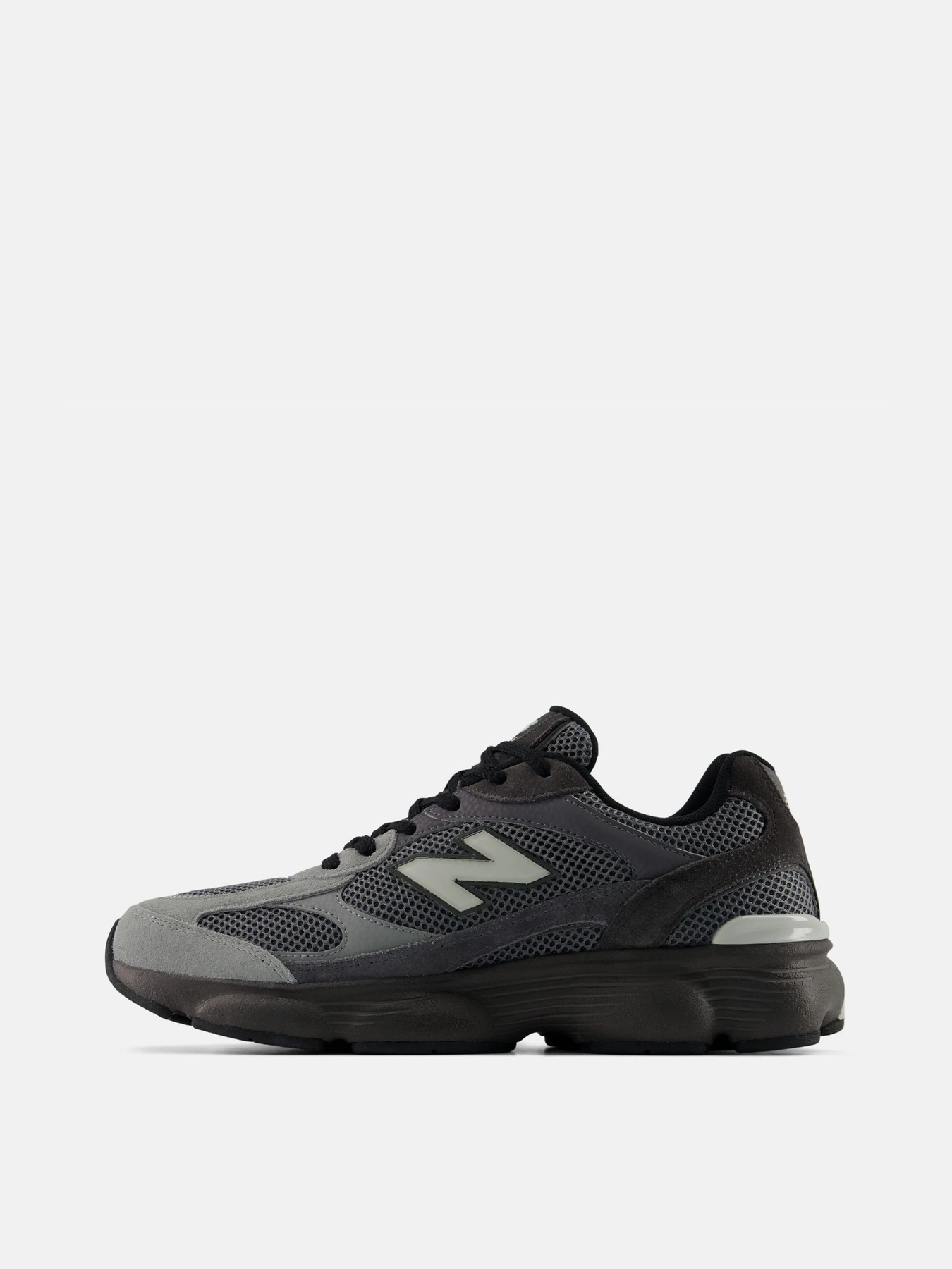 Кроссовки New Balance модель M6032DK Кроссовки New Balance модель M6032DK Фото