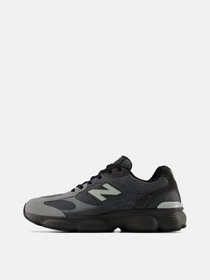 Кроссовки New Balance модель M6032DK Фото