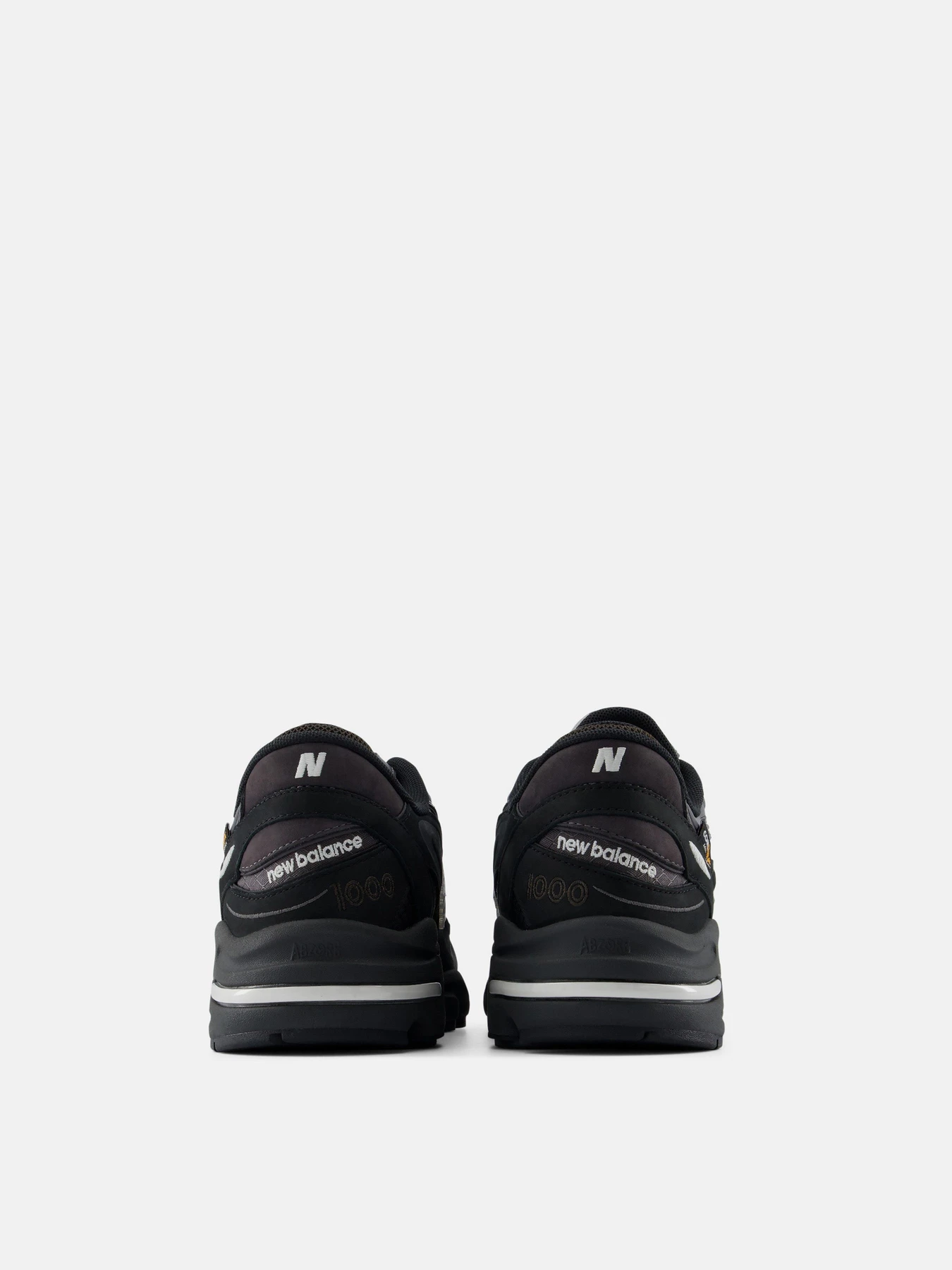 Кроссовки New Balance модель U100095J Фото
