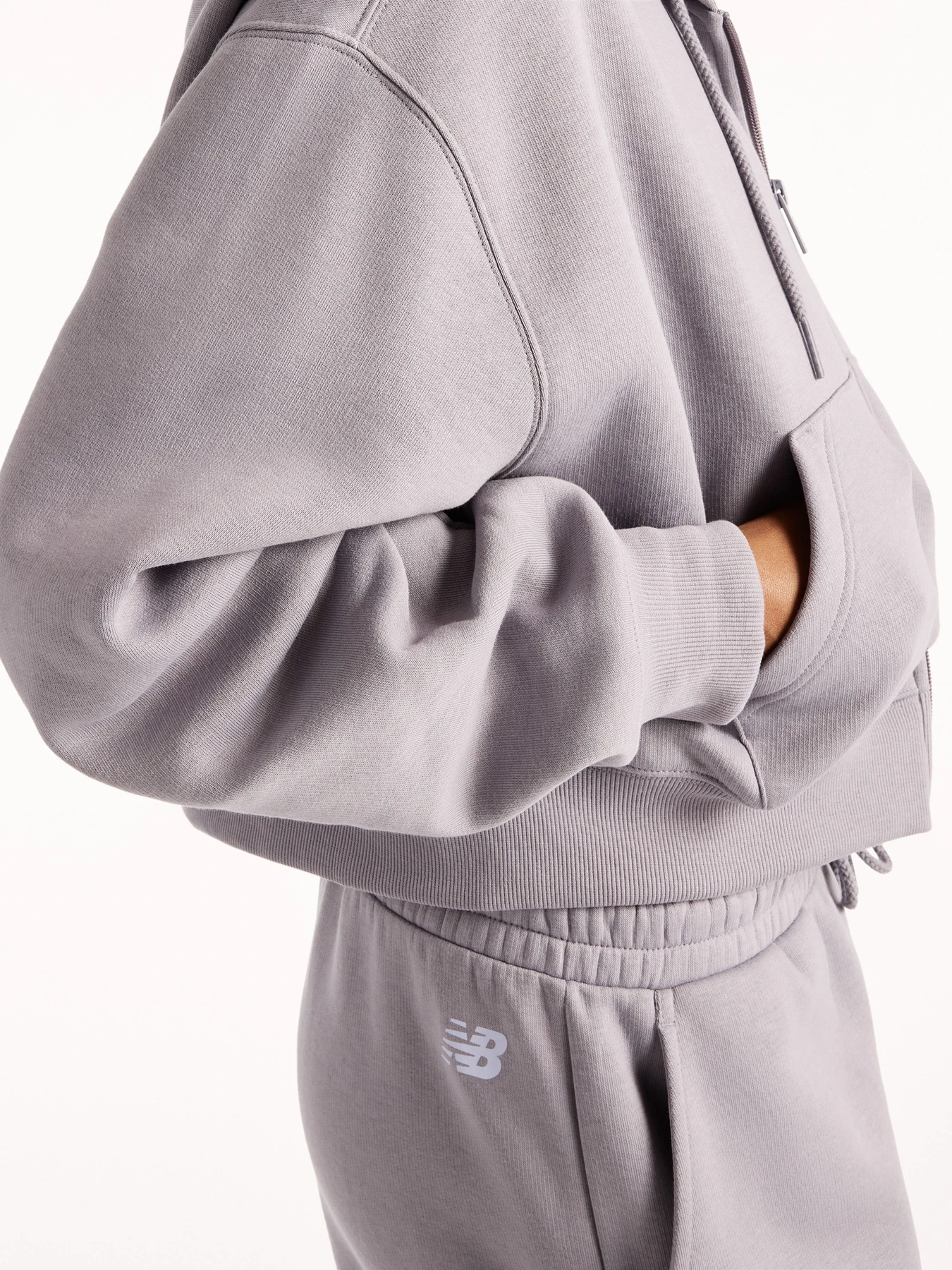 Худи и свитшоты New Balance Trackside Fleece Full Zip модель WJ62P2UPOFG Фото