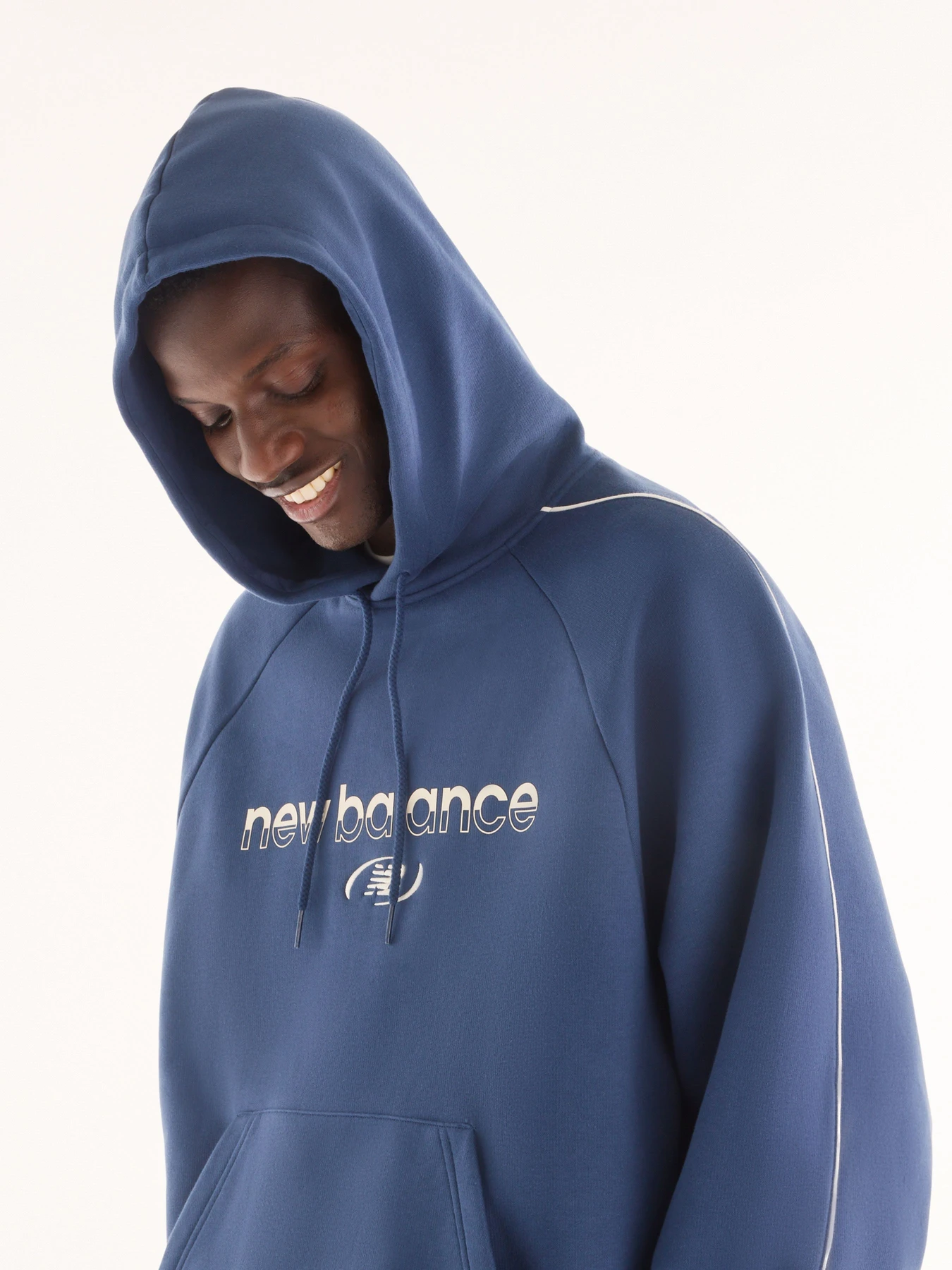 Худі та світшоти New Balance Trackside Fleece модель MT62Y14PNNY Худі та світшоти New Balance Trackside Fleece модель MT62Y14PNNY Фото
