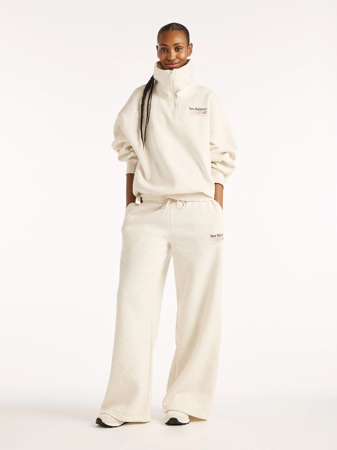 Штани New Balance Trackside Fleece модель WB62983ALIT Фото