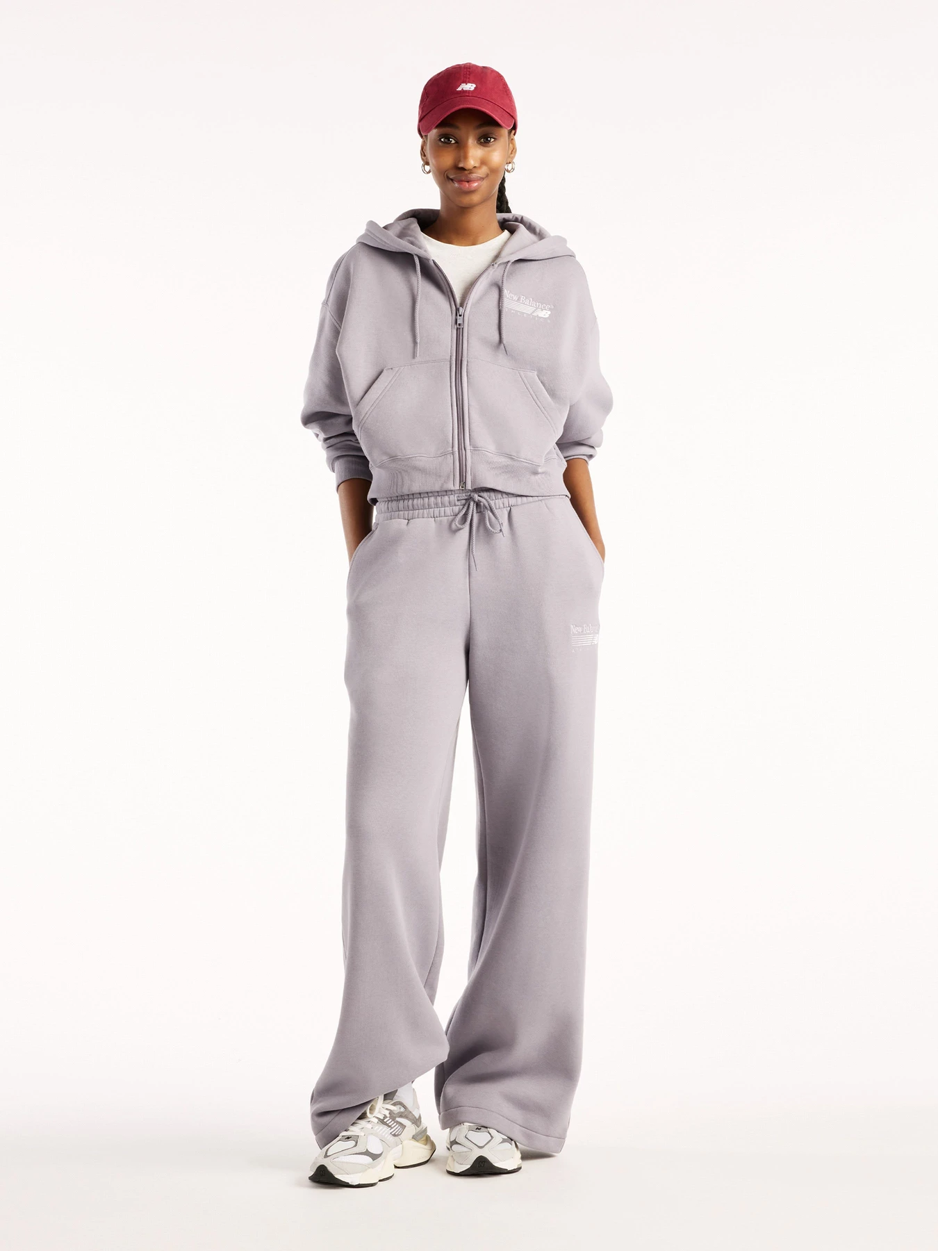 Брюки New Balance Trackside Fleece модель WB62983AOFG Фото