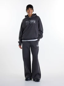 Штани New Balance Trackside Fleece модель WB62983ABLK Фото