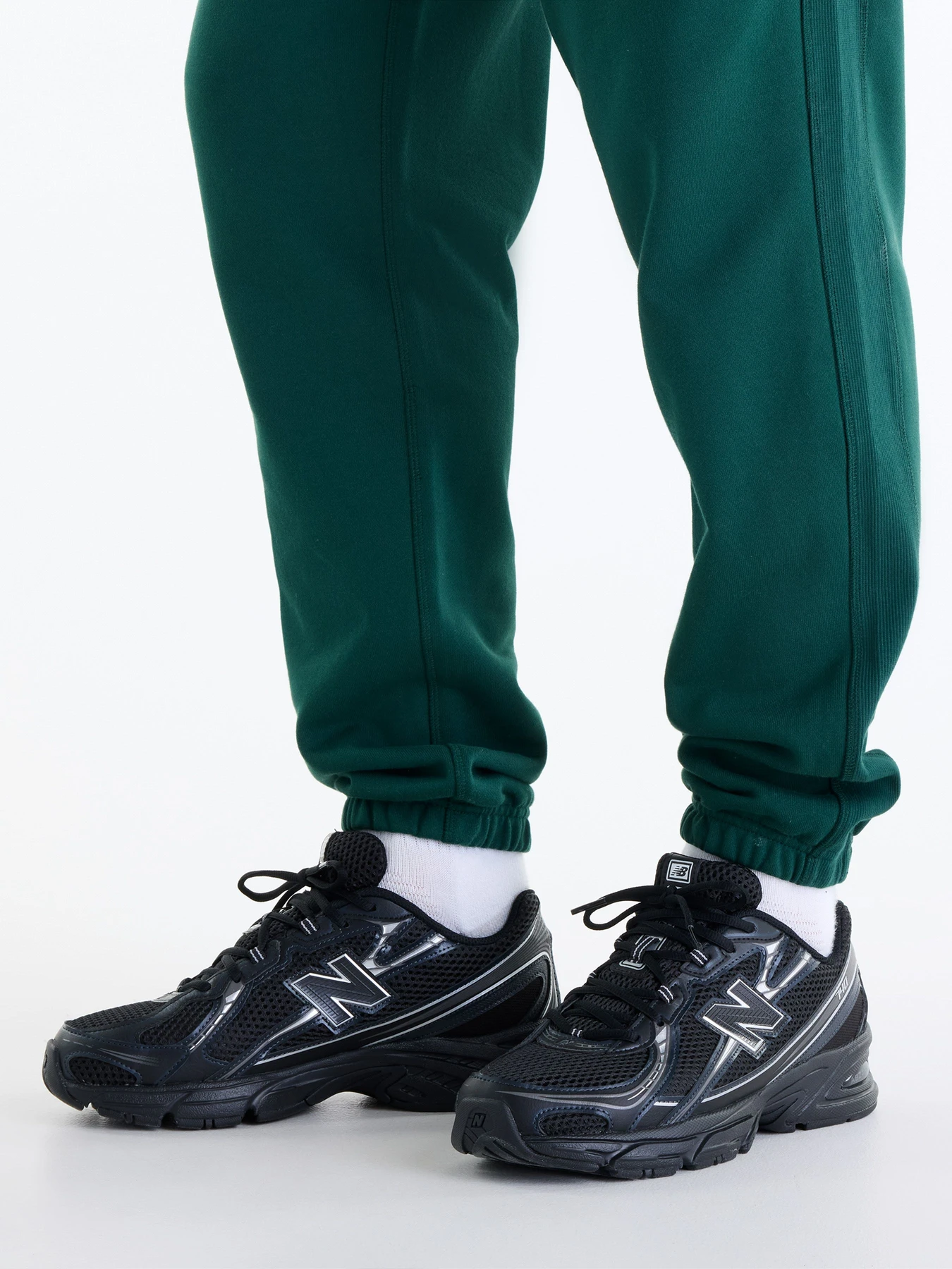 Брюки New Balance модель MP41508NOG Брюки New Balance модель MP41508NOG Фото