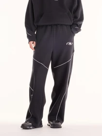 Брюки New Balance Trackside Fleece модель MB62G6ZVBK Фото