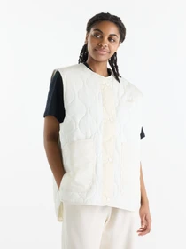 Куртки и дубленки New Balance Quilted Vest модель WJ62U33OAGA Фото