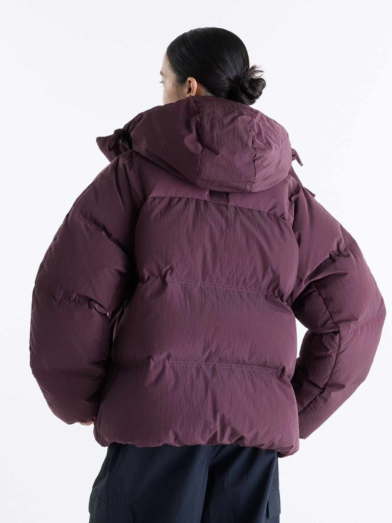 Куртки и дубленки New Balance Premium Puffer модель WJ6268B9YLR Куртки и дубленки New Balance Premium Puffer модель WJ6268B9YLR Фото