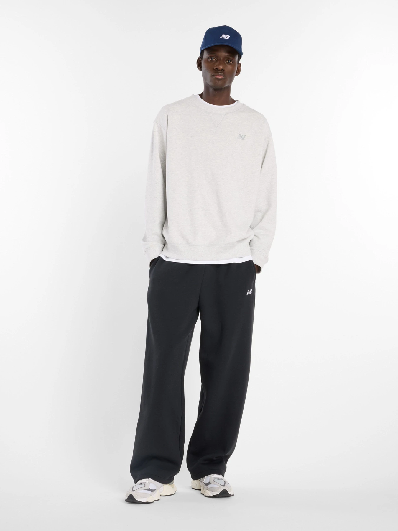 Штани New Balance модель MP53506BK Штани New Balance модель MP53506BK Фото