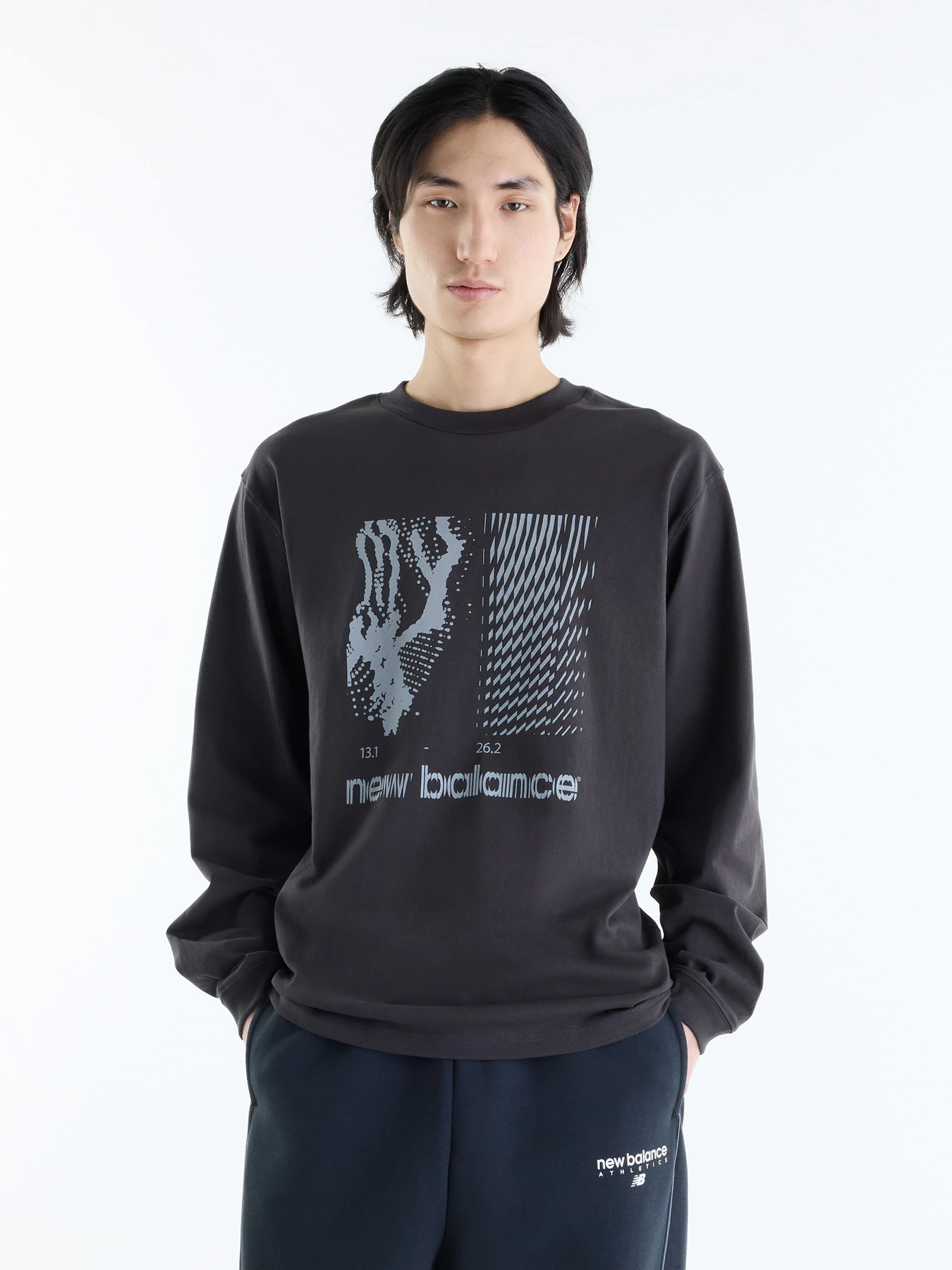 Худи и свитшоты New Balance модель MT62X6W3BLK Худи и свитшоты New Balance модель MT62X6W3BLK Фото