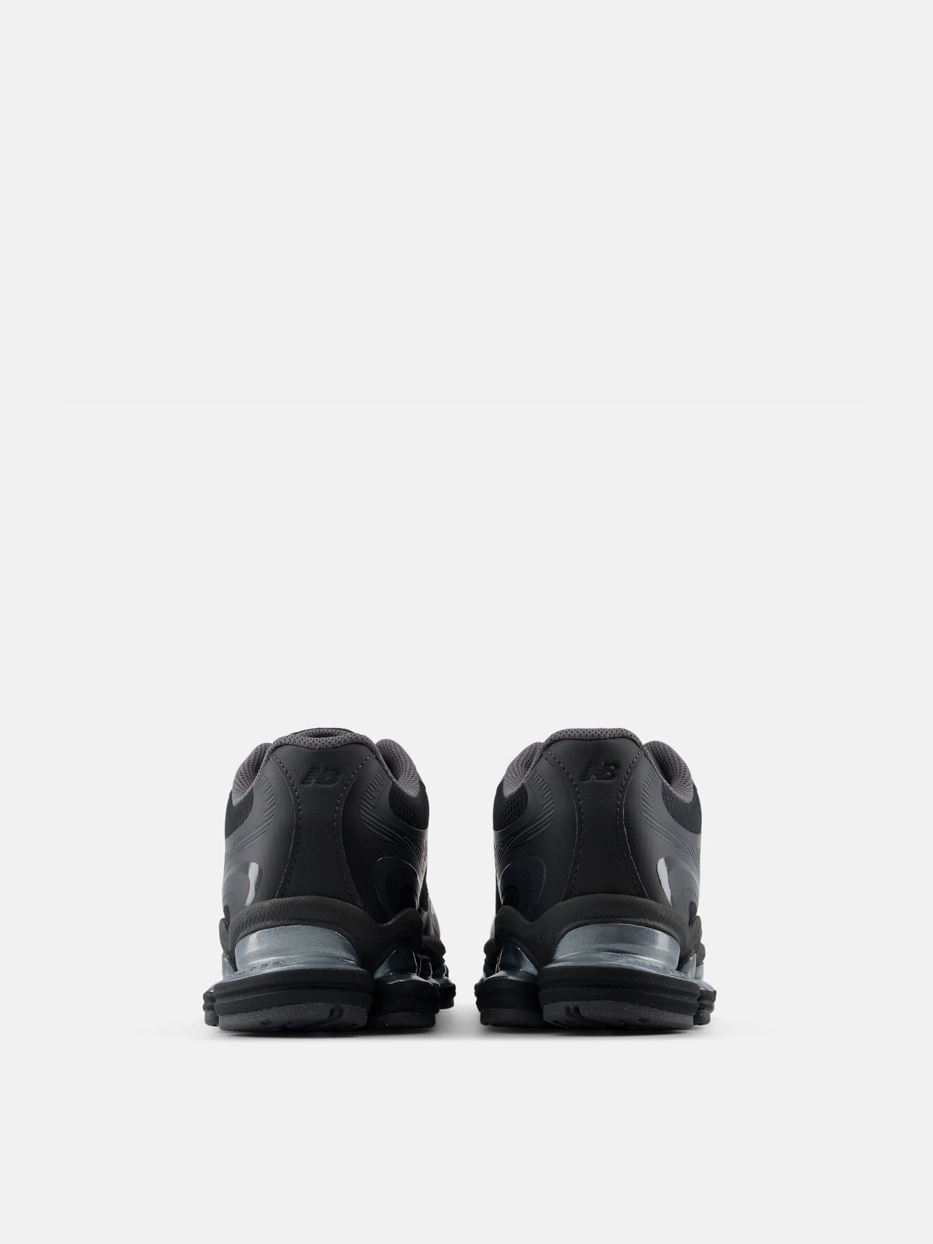 Кросівки New Balance модель U20004Y8 Кросівки New Balance модель U20004Y8 Фото