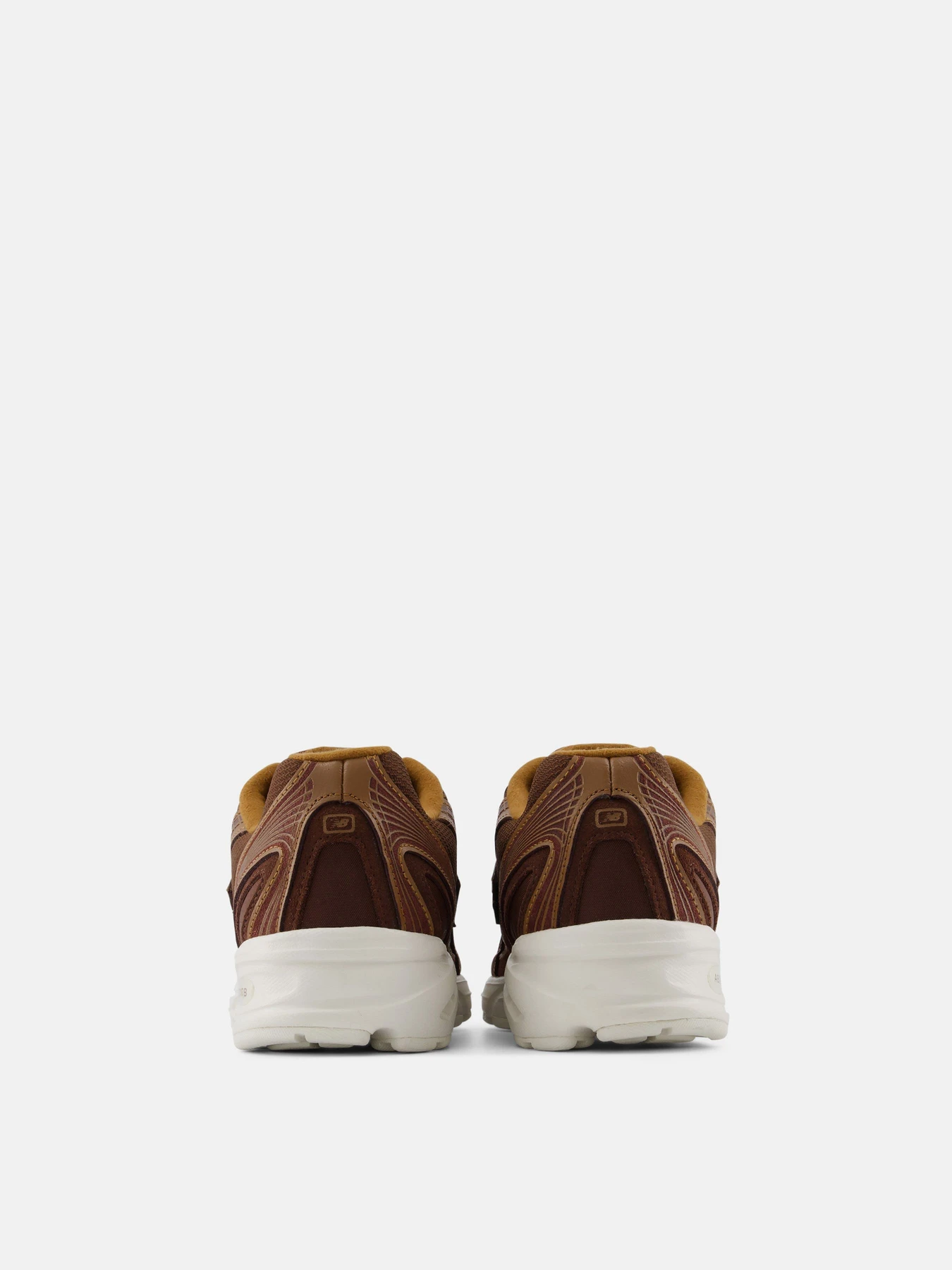 Кросівки New Balance 740 модель U7407IK Фото