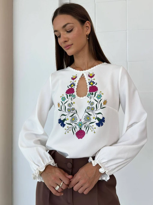 Жіноча Вишита сорочка NENKA фото 3