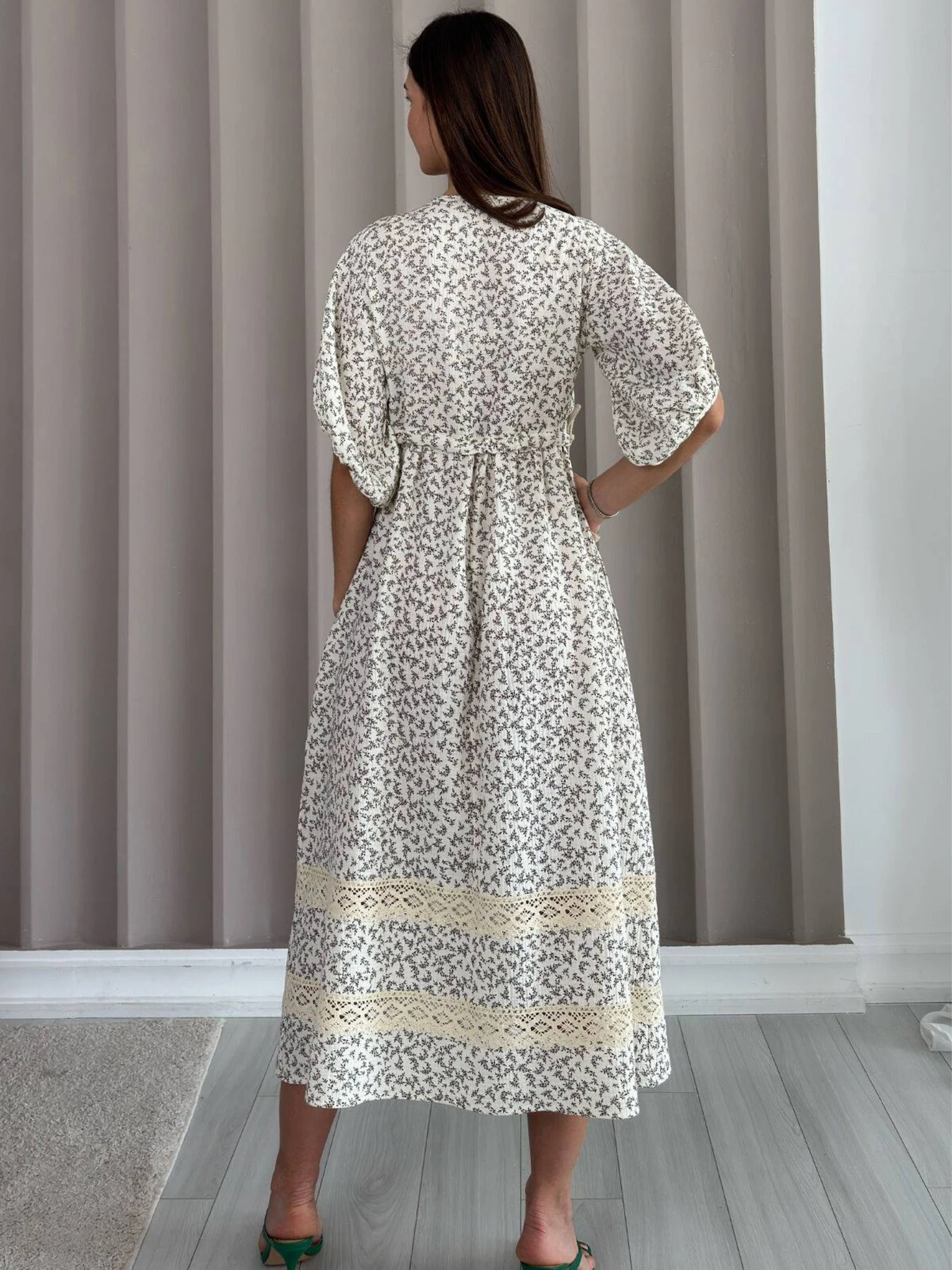 Сукні NENKA модель nenka3659-c01-bezhevij-print Сукні NENKA модель nenka3659-c01-bezhevij-print Фото