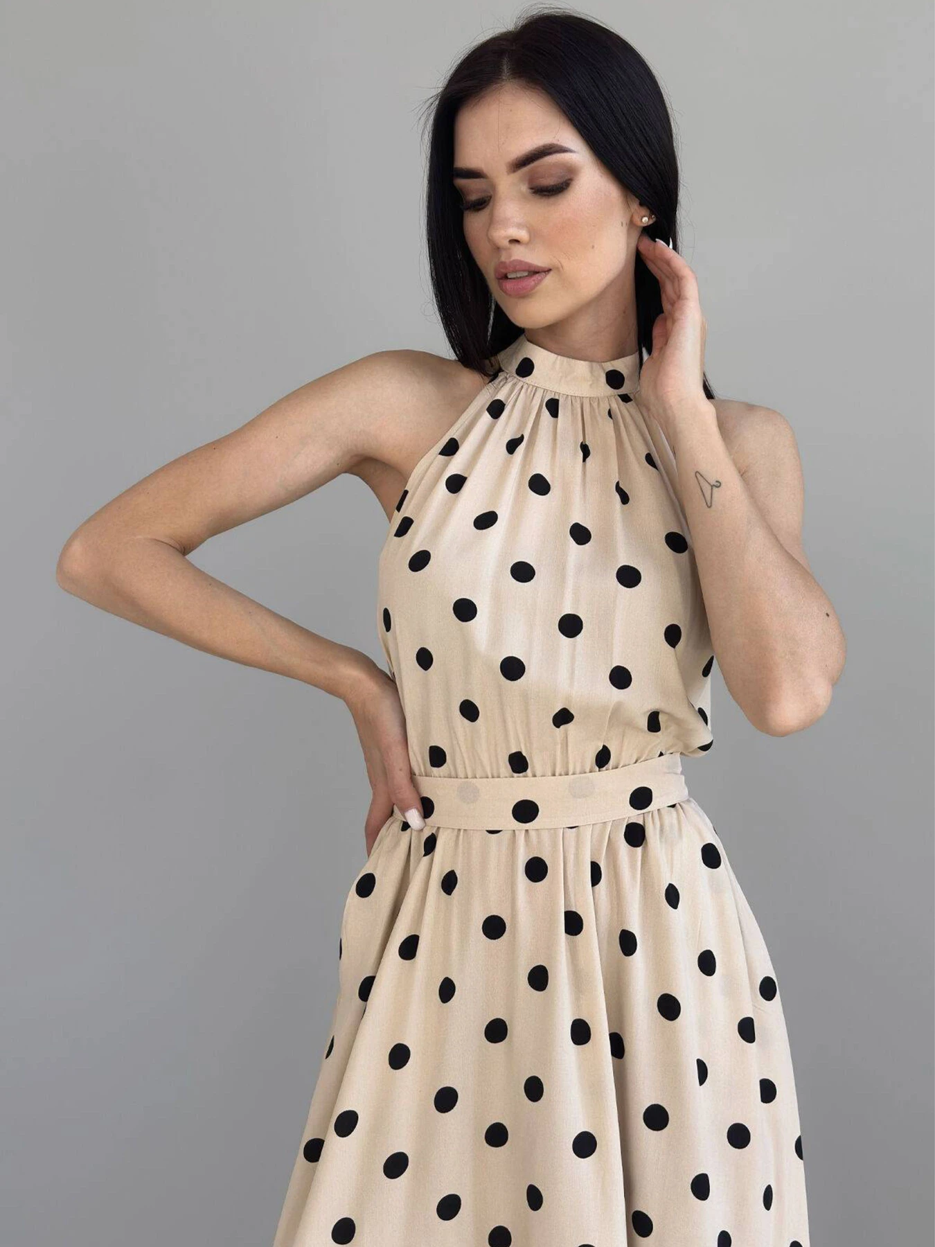 Сукні NENKA модель nenka3838-c01-bezhevij-print Сукні NENKA модель nenka3838-c01-bezhevij-print Фото