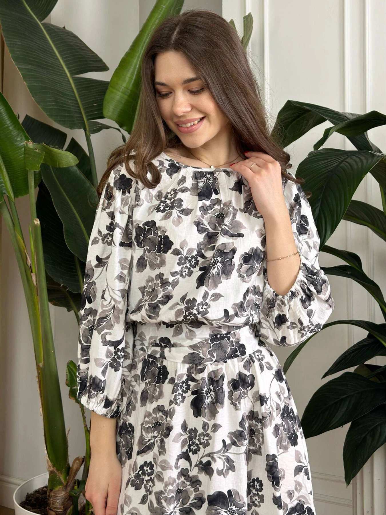 Сукні NENKA модель nenka3808-01-molochnij-print Сукні NENKA модель nenka3808-01-molochnij-print Фото