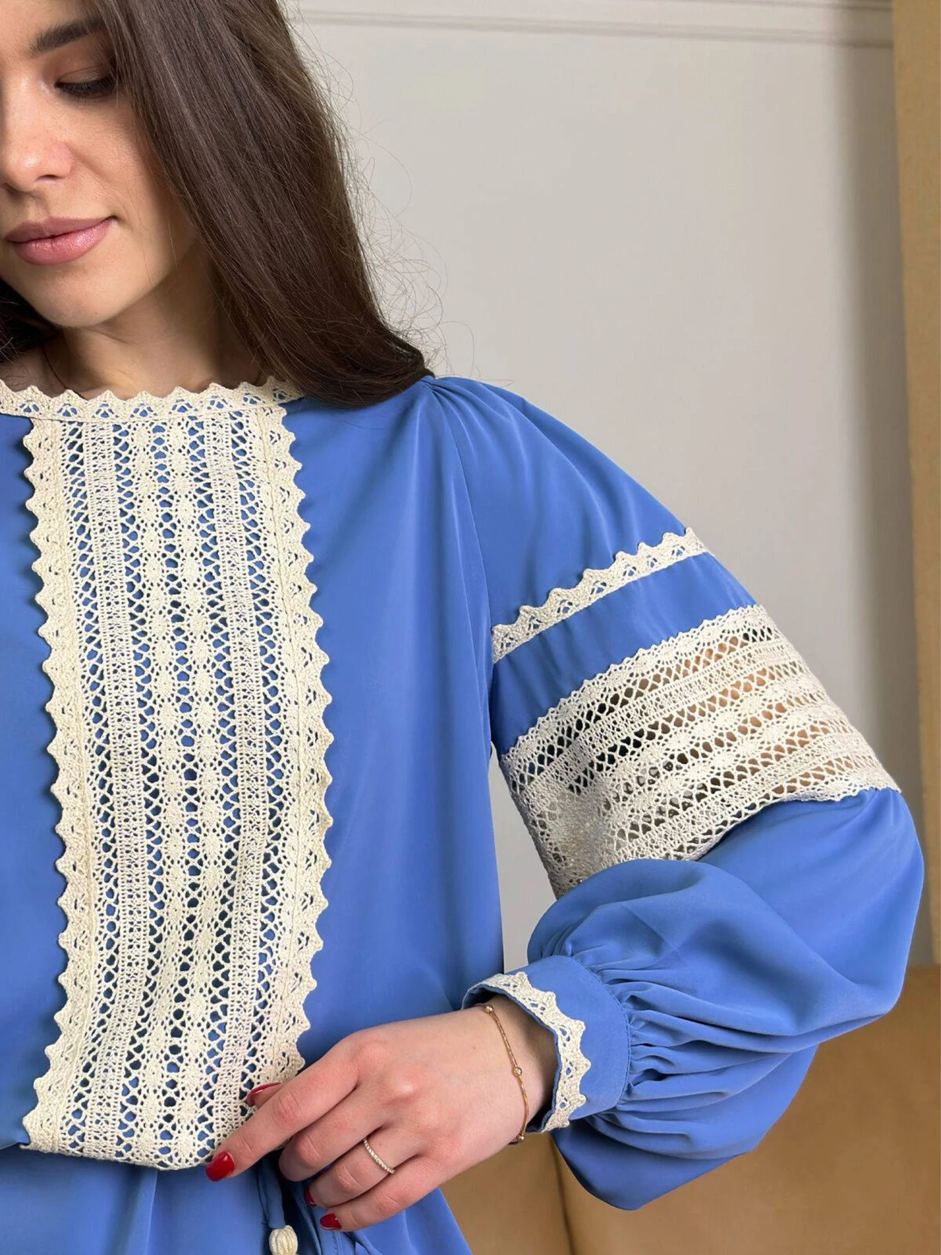 Рубашки NENKA модель nenka3813-c01-dzhinsovij Рубашки NENKA модель nenka3813-c01-dzhinsovij Фото