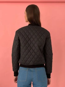Куртки и дубленки NENKA модель nenka3392-c05-chornij Фото