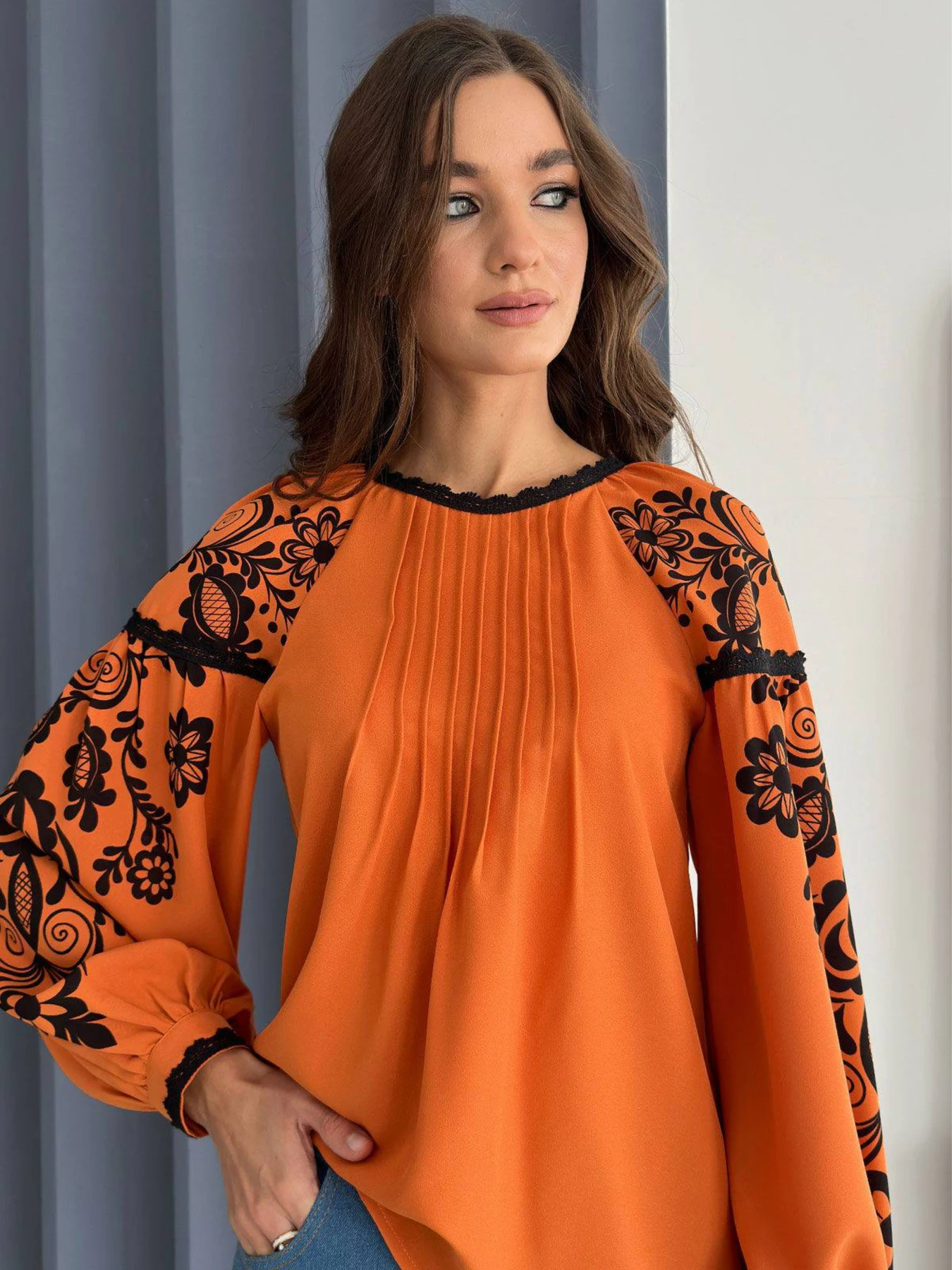 Вышиванки NENKA модель nenka3503-c04-terakotovij-print Фото