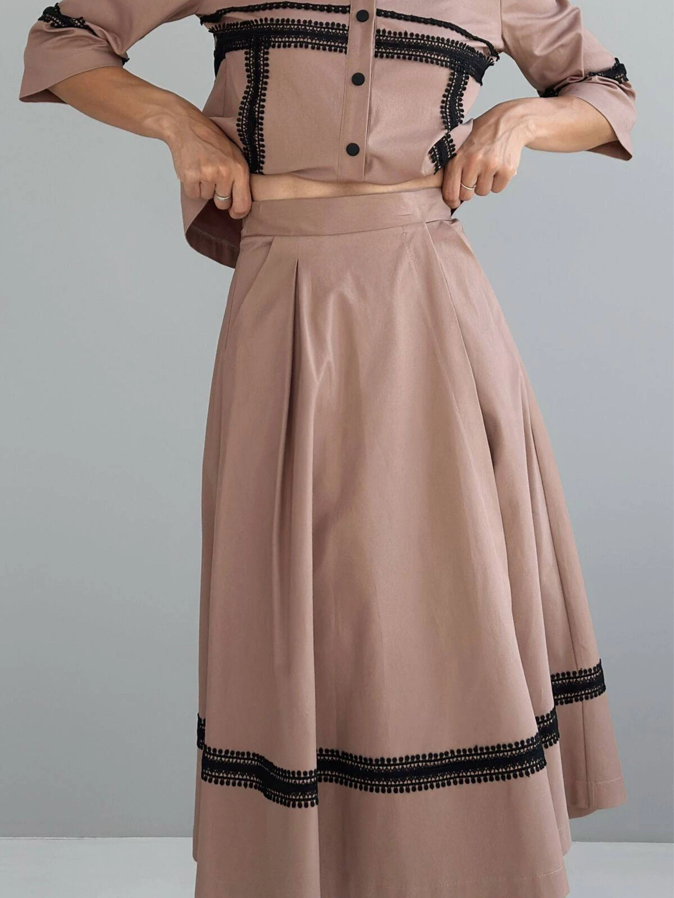 Юбки NENKA модель nenka3735-02-mokko Юбки NENKA модель nenka3735-02-mokko Фото