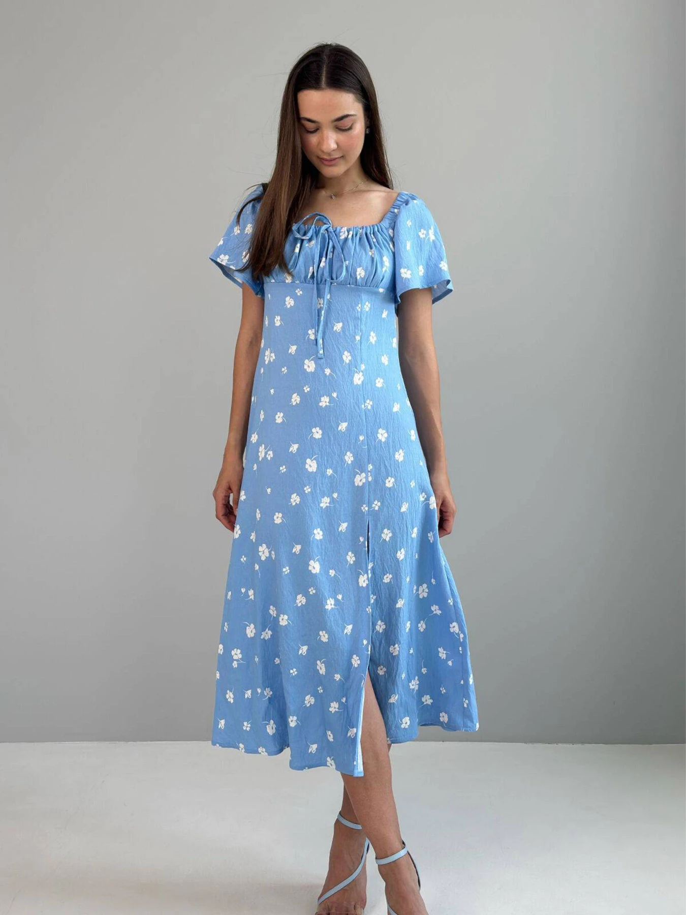 Сукні NENKA модель nenka3716-c01-blakitnij-print Сукні NENKA модель nenka3716-c01-blakitnij-print Фото