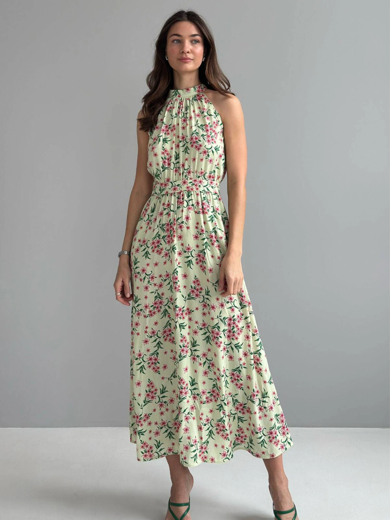 Платья NENKA Одежда модель nenka3674-c02-olivkovij-print Платья NENKA Одежда модель nenka3674-c02-olivkovij-print Фото