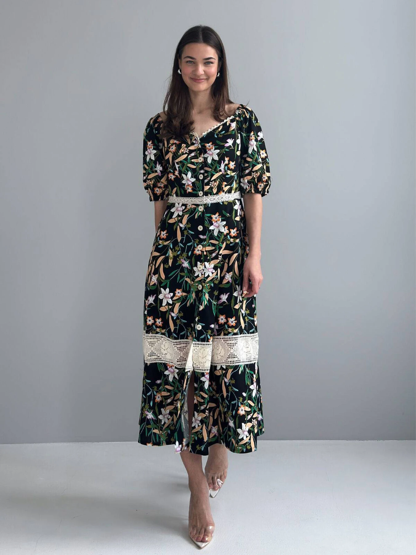 Платья NENKA Одежда модель nenka3690-c02-molochnij-print Платья NENKA Одежда модель nenka3690-c02-molochnij-print Фото