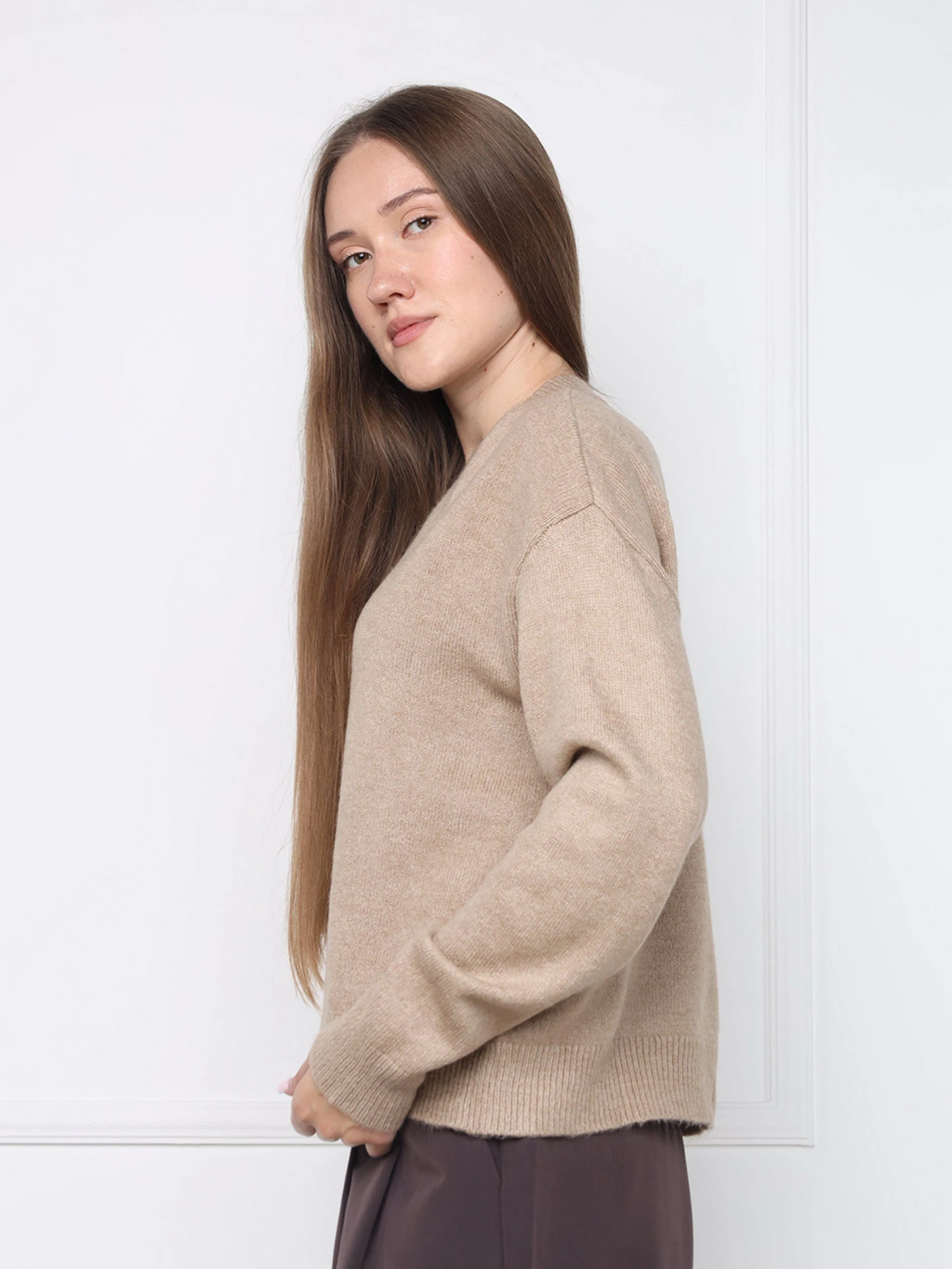 Свитеры и кардиганы YUKI модель ЦБ-00296774 Свитеры и кардиганы YUKI модель ЦБ-00296774 Фото
