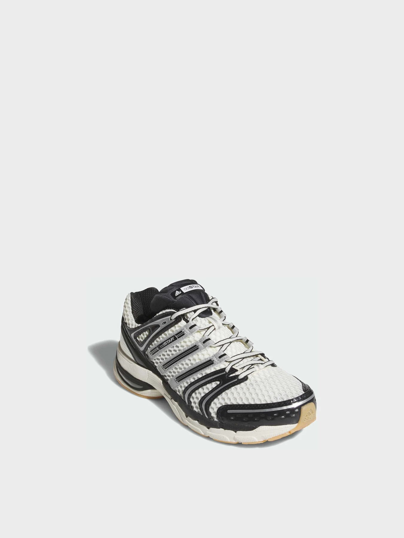 Кроссовки Adidas модель KJ2726 Кроссовки Adidas модель KJ2726 Фото
