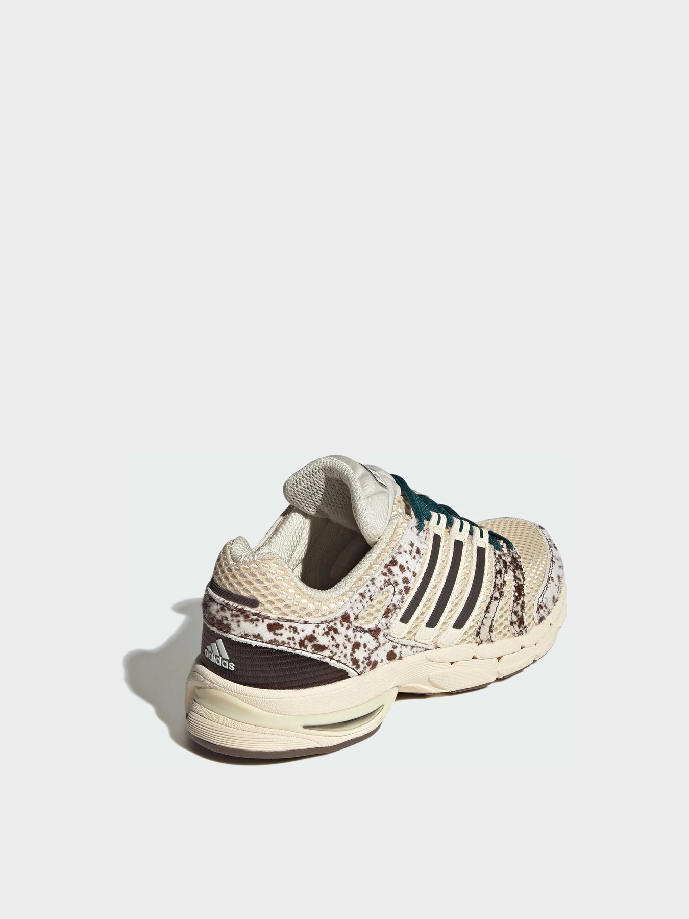 Кросівки Adidas модель KJ8372 Фото