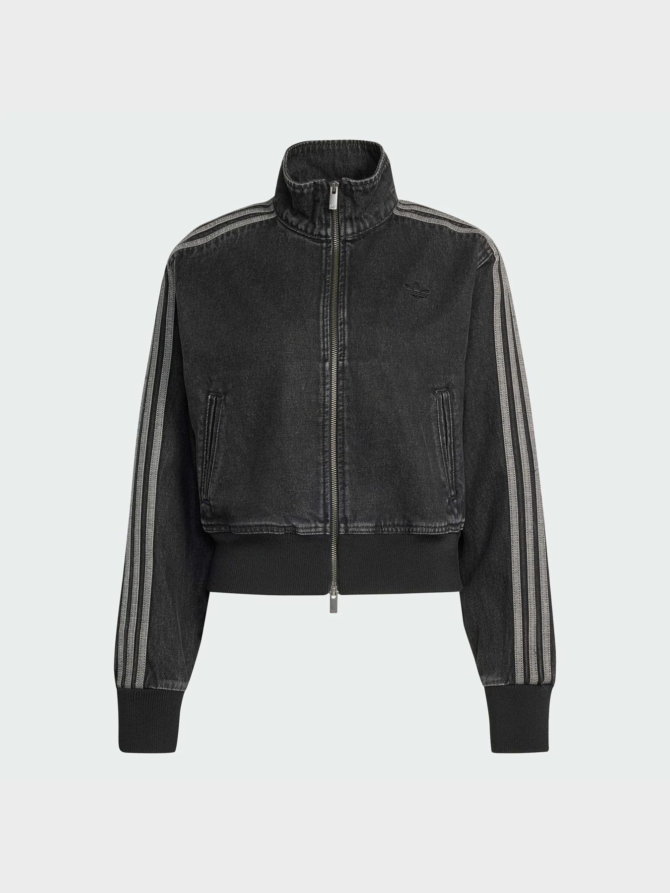 Куртки и дубленки Adidas модель IB6917 Куртки и дубленки Adidas модель IB6917 Фото