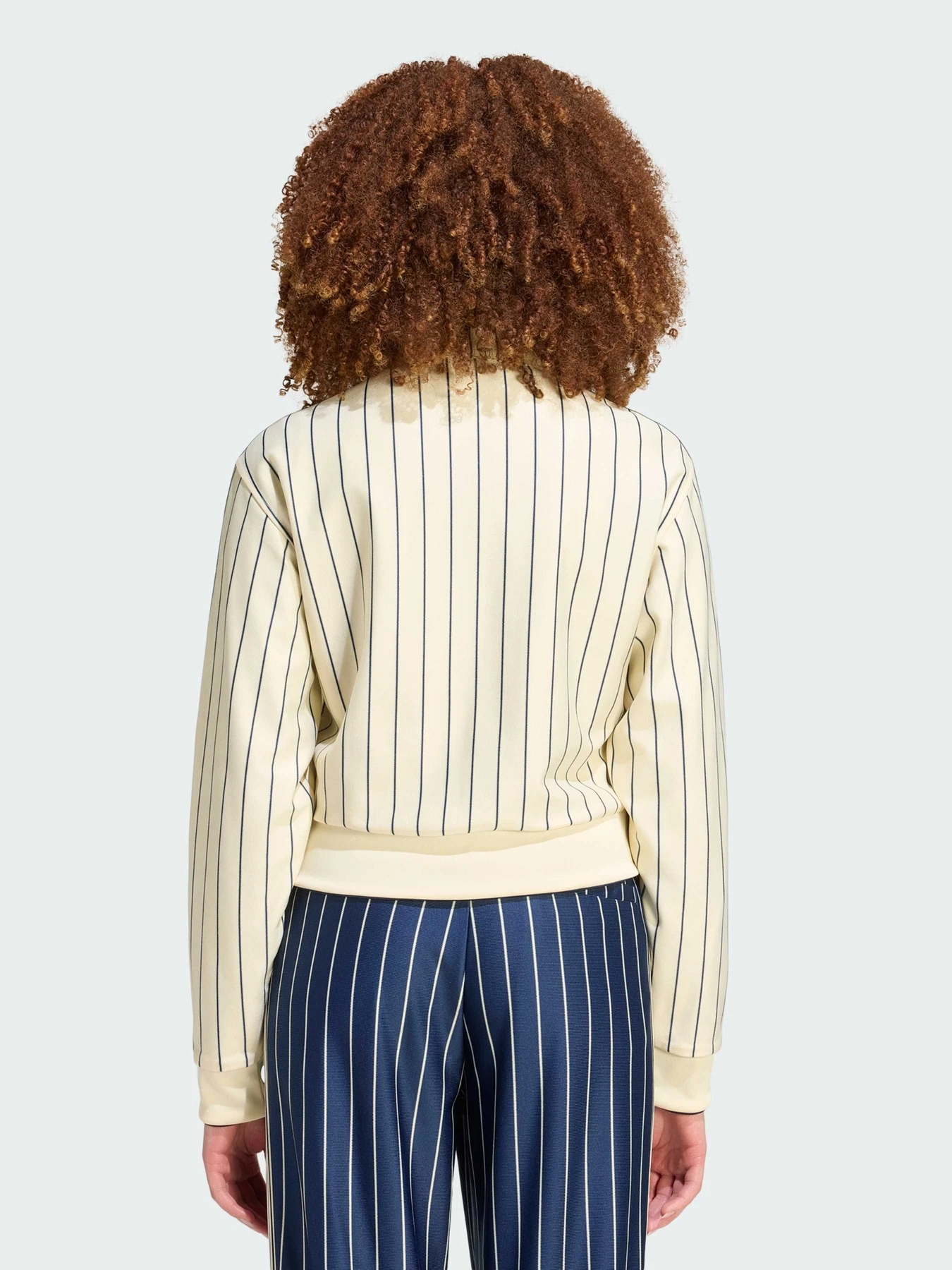 Худи и свитшоты Adidas модель KR7031 Фото